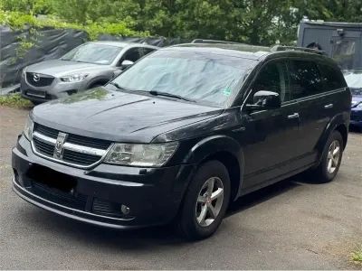 Gebraucht Dodge Journey 140 PS (102 kW) 2010 Schwarz SUV
