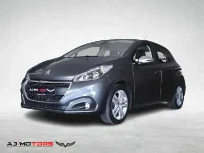 Gebraucht Peugeot 208 Signature Sky 82 PS (60 kW) 2019 Gris platinium Kleinwagen