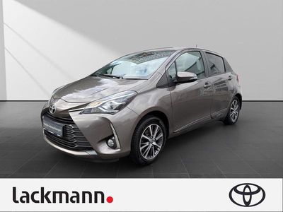Usado Toyota Yaris Club 111 HP (81 kW) 2019 Cinzento Citadino