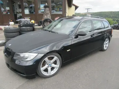 Gebraucht BMW 330 Performance 231 PS (169 kW) 2006 Schwarz Kombi