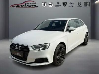 Używany Audi A3 Basis 116 KM (85 kW) 2018 Biały Sedan/Limuzyna