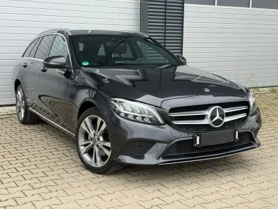 Gebraucht Mercedes C220 194 PS (142 kW) 2020 Grau Limousine