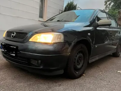 Gebraucht Opel Astra 101 PS (74 kW) 2002 Blau Limousine