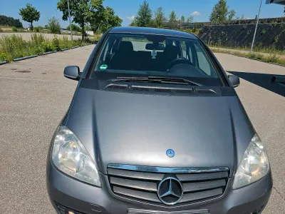 Gebraucht Mercedes A160 2009 Grau Kleinwagen