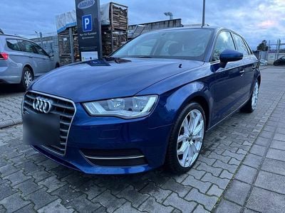 Gebraucht Audi A3 Sportback 125 PS (91 kW) 2016 Blau Kleinwagen
