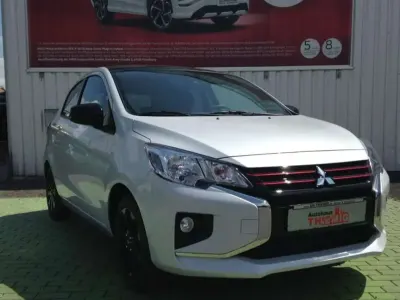 Gebraucht Mitsubishi Space Star Select+ 71 PS (52 kW) 2023 Titanweiß/pianoschwarz Kleinwagen