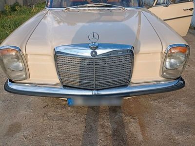 gebraucht Mercedes W114 mit 6 Zylindern Motor