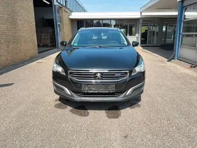 Gebraucht Peugeot 508 SW Active 120 PS (88 kW) 2017 Schwarz Kombi