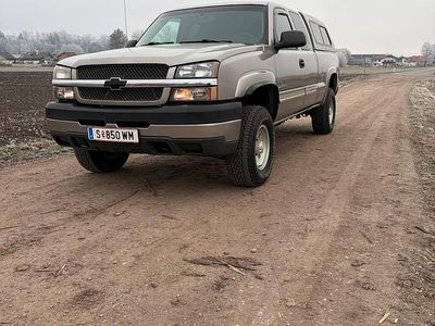 Gebraucht Chevrolet Silverado 300 PS (220 kW) 2003 Silber Limousine