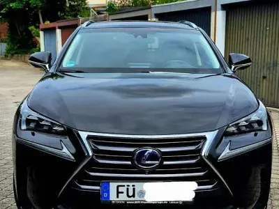 Gebraucht Lexus NX300h E-FOUR Luxury Line 155 PS (114 kW) 2015 Schwarz SUV