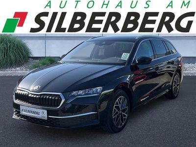 Gebraucht Skoda Octavia Tour 150 PS (110 kW) 2025 Blackmagic perleffekt Kombi