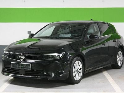 Schwarz (metallic) Gebraucht 2023 Opel Astra Elegance Limousine | 16.900 € (Guter Preis)