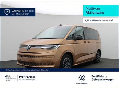 Gebraucht VW Multivan Life 177 PS (130 kW) 2025 Gold Van