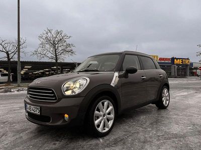Braun Gebraucht 2011 Mini Cooper D Countryman SUV | 5.900 €