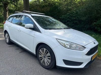 Gebraucht Ford Focus Trend 95 PS (69 kW) 2017 Weiß Kombi
