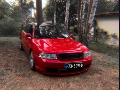 Gebraucht Audi A4 Ambiente 150 PS (110 kW) 1999 Rot Kombi