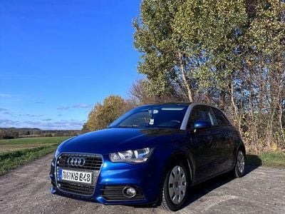 Gebraucht Audi A1 Attraction 86 PS (63 kW) 2013 Blau Kleinwagen