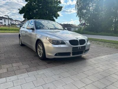 BMW 523