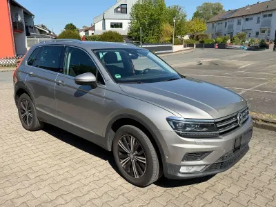 Gebraucht VW Tiguan Sound 190 PS (139 kW) 2017 Grau SUV