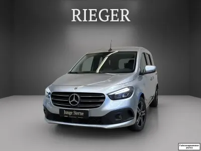 Gebraucht Mercedes T180 Progressive 116 PS (85 kW) 2025 Silber Van / Kleinbus