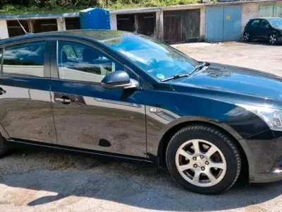 Gebraucht Chevrolet Cruze 150 PS (110 kW) 2012 Schwarz Limousine