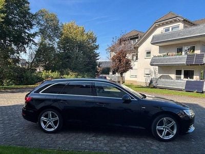 Schwarz Gebraucht 2015 Audi A4 Sport Kombi | 13.500 € (Fairer Preis)