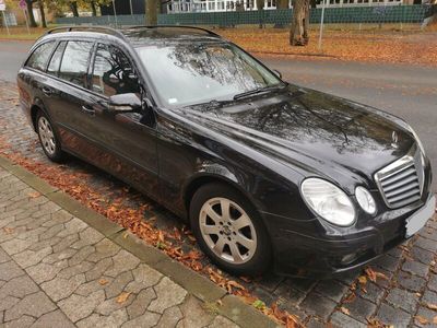 Mercedes E200