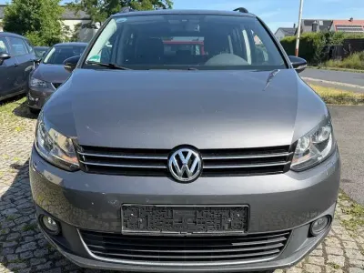 Gebraucht VW Touran Match 140 PS (102 kW) 2013 Pepper grey metallic Van / Kleinbus