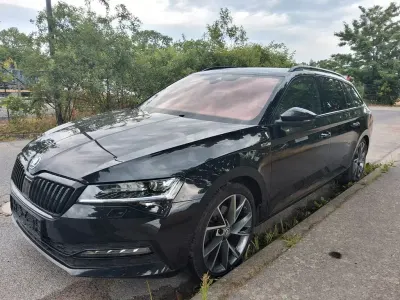 Gebraucht Skoda Superb SportLine 150 PS (110 kW) 2022 Schwarz Limousine