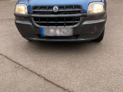 Blau Gebraucht 2005 Fiat Doblò Van / Kleinbus | 1.700 €
