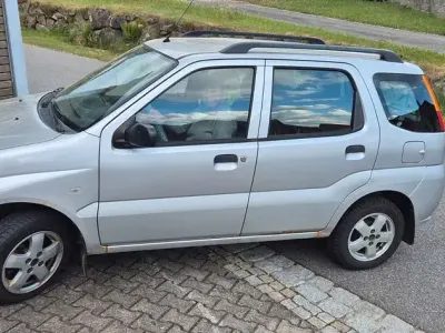 Occasion Subaru Justy 99 ch (72 kW) 2005 Argent Citadine
