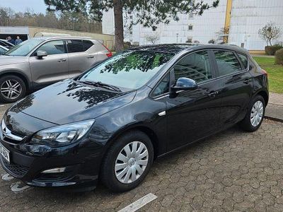 Gebraucht Opel Astra Selection 116 PS (85 kW) 2014 Schwarz Limousine
