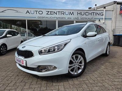 Gebraucht Kia Ceed Sportswagon FIFA World Cup Edition 135 PS (99 kW) 2015 Weiß Kombi