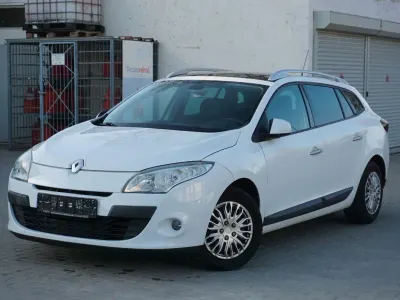 Gebraucht Renault Mégane GrandTour Dynamique 131 PS (96 kW) 2010 Weiß Kombi