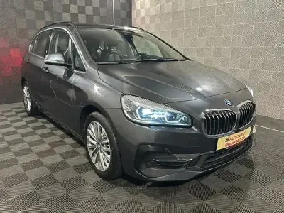 Używany BMW 225 Active Tourer Luxury Line 136 KM (100 kW) 2020 Szary Minivan