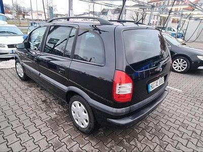 Schwarz Gebraucht 2004 Opel Zafira Van / Kleinbus | 2.150 € (Teuer)
