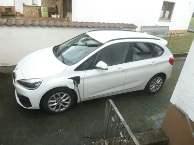 Używany BMW 225 Active Tourer iPerformance 224 KM (164 kW) 2020 Biały Minivan