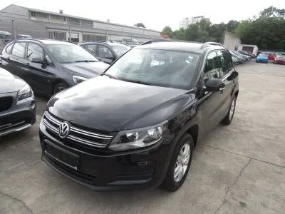 Gebraucht VW Tiguan 160 PS (117 kW) 2012 Rot SUV