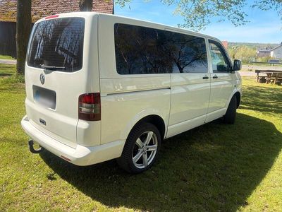 Usado VW Caravelle 105 HP (77 kW) 2007 Branco Van