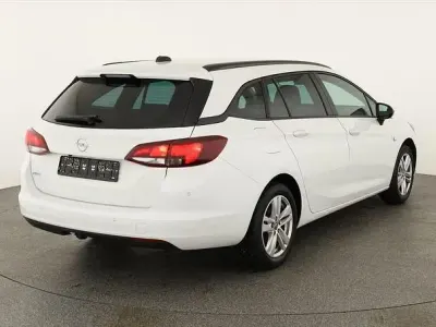 Gebraucht Opel Astra Edition 145 PS (106 kW) 2021 Schnee weiß schnee weiß Kombi