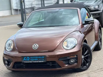 Gebraucht VW Beetle Cabriolet Design 105 PS (77 kW) 2018 Braun Cabrio