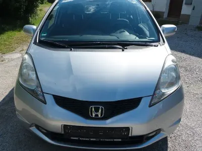 Gebraucht Honda Jazz Elegance 99 PS (72 kW) 2010 Grau Kleinwagen
