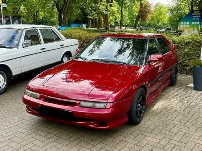 Gebraucht Mazda 323F 128 PS (94 kW) 1993 Rot Limousine