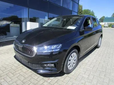 Neu Skoda Fabia Selection 95 PS (69 kW) 2026 Schwarzmagic perleffekt Kleinwagen