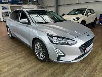 Gebraucht Ford Focus Titanium 150 PS (110 kW) 2020 Silber Limousine
