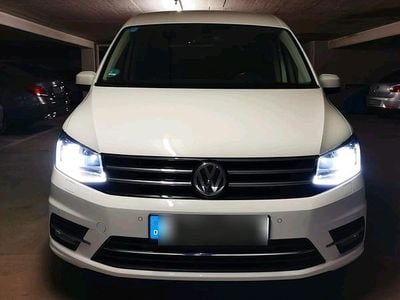 Gebraucht VW Caddy Highline 150 PS (110 kW) 2016 Weiß Van / Kleinbus