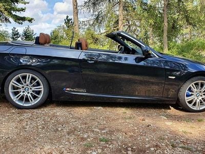 Gebraucht BMW 320 Cabriolet M Performance 170 PS (125 kW) 2010 Schwarz Cabrio