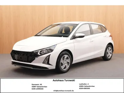 Neu Hyundai i20 Comfort 90 PS (66 kW) 2026 Weiss Kleinwagen