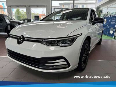 Gebraucht VW Golf VIII Move 150 PS (110 kW) 2024 Weiß Kleinwagen