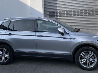 Silber Gebraucht 2023 VW Tiguan Elegance SUV | 52.900 €